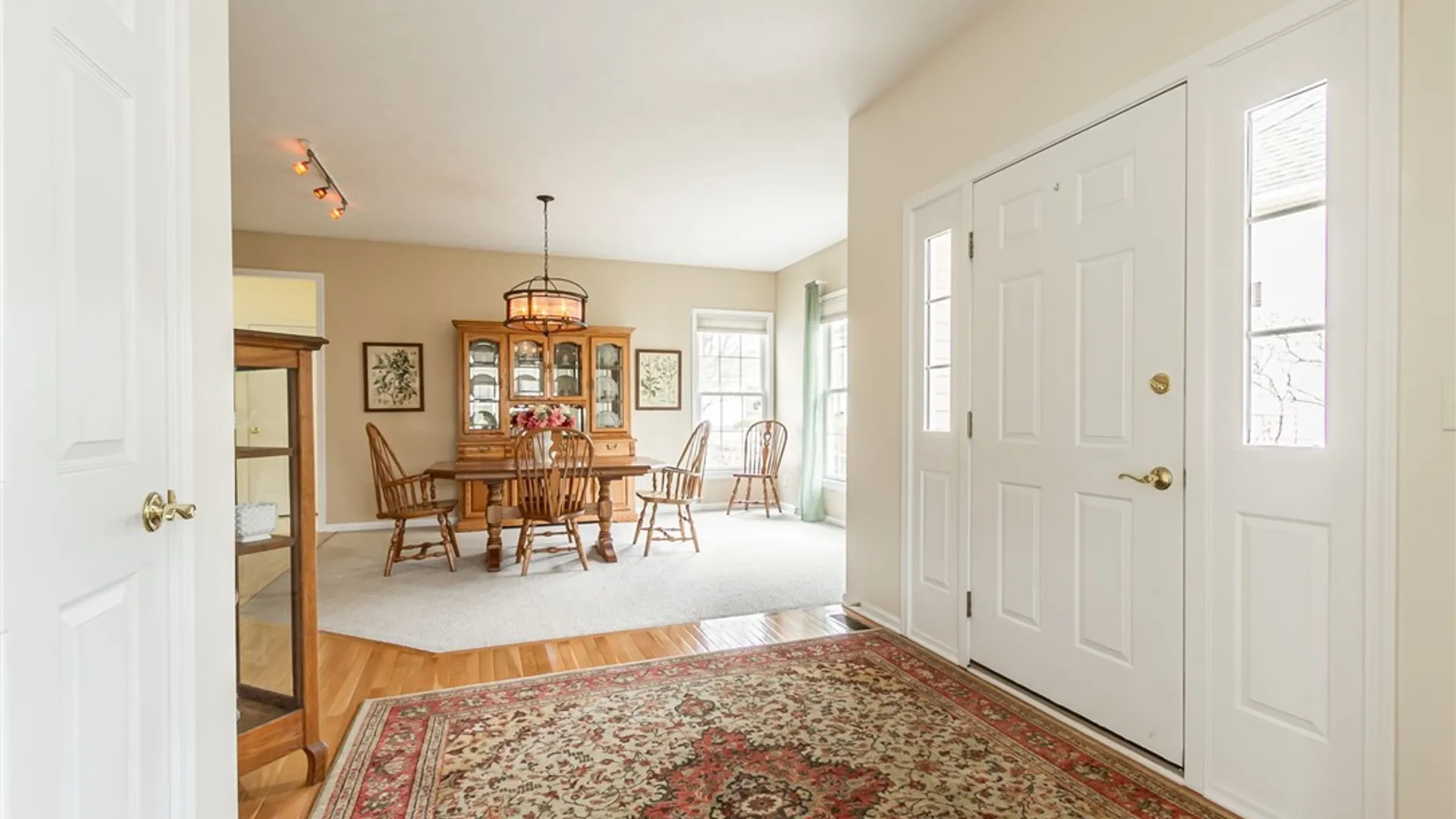 Property at 1098 Yorkshire Way, Victor, NY 14564 7