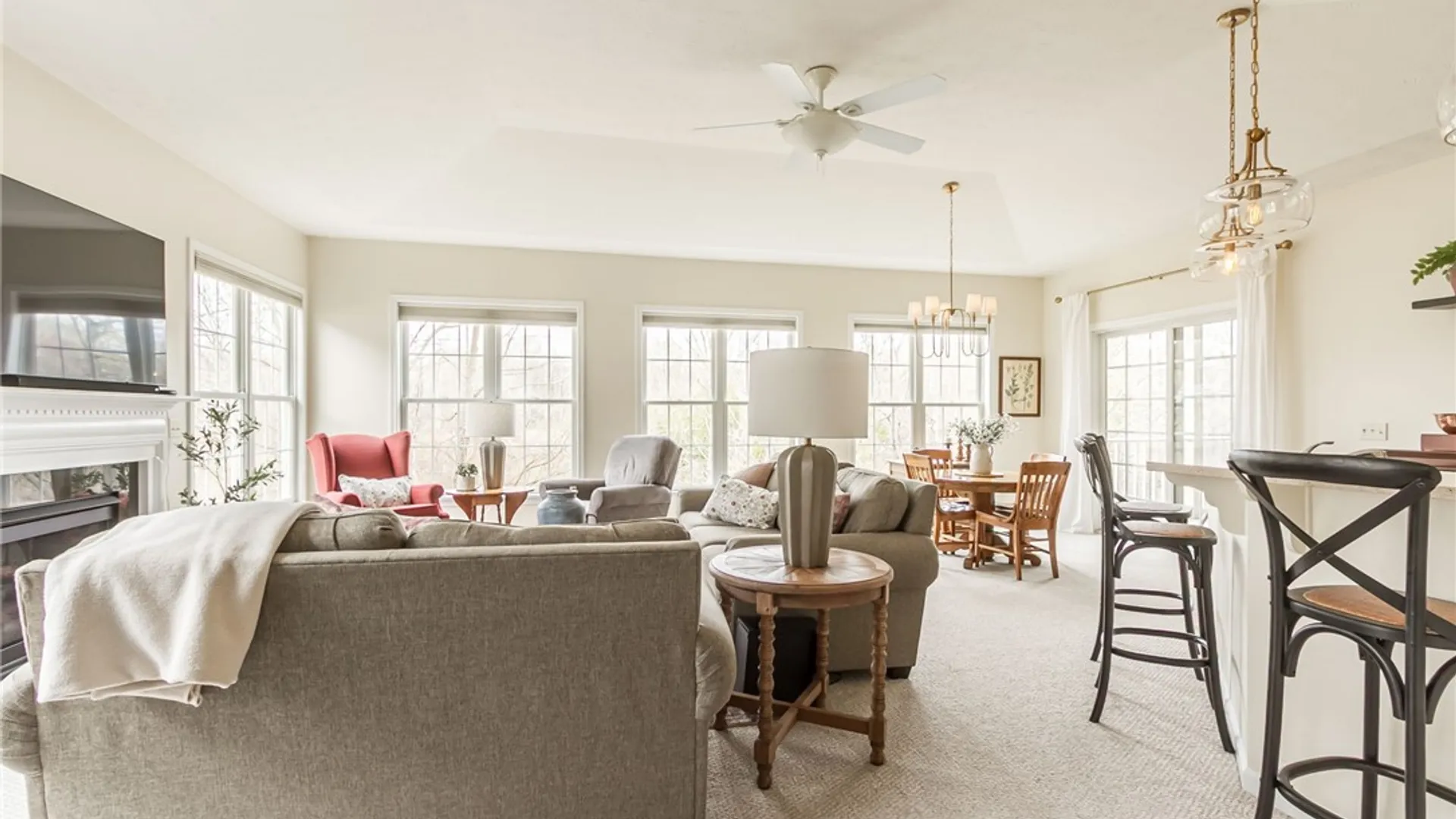 Property at 1098 Yorkshire Way, Victor, NY 14564 8