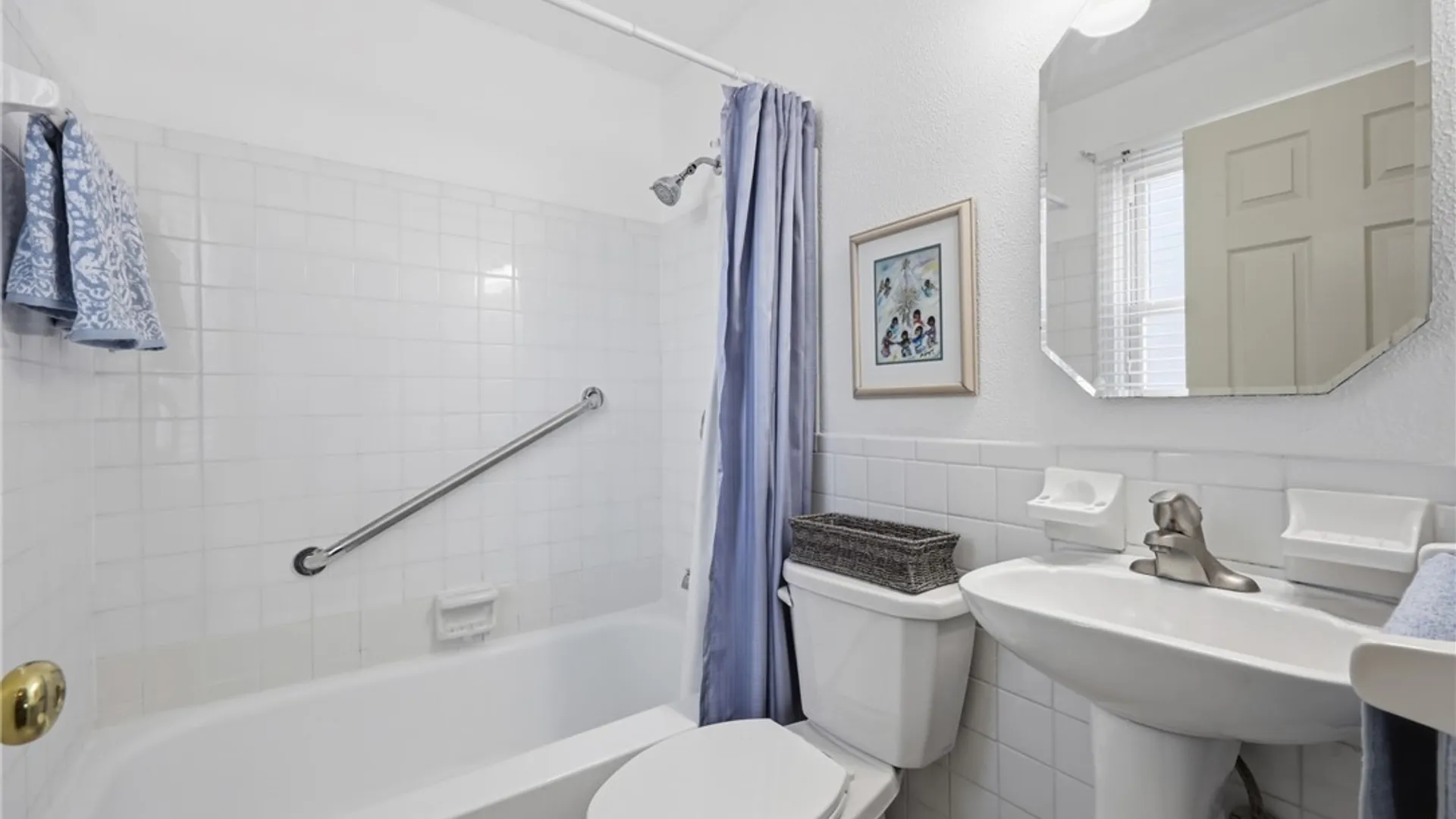 Property at 197 Greenfield Drive, Tonawanda, NY 14150 33