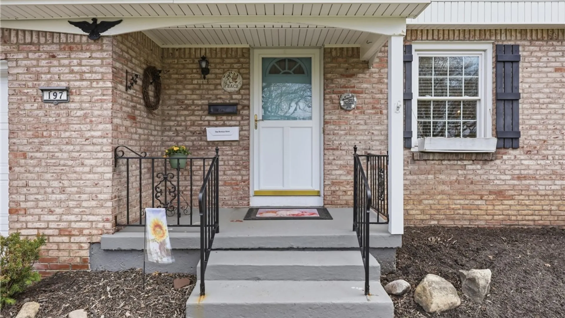 Property at 197 Greenfield Drive, Tonawanda, NY 14150 4