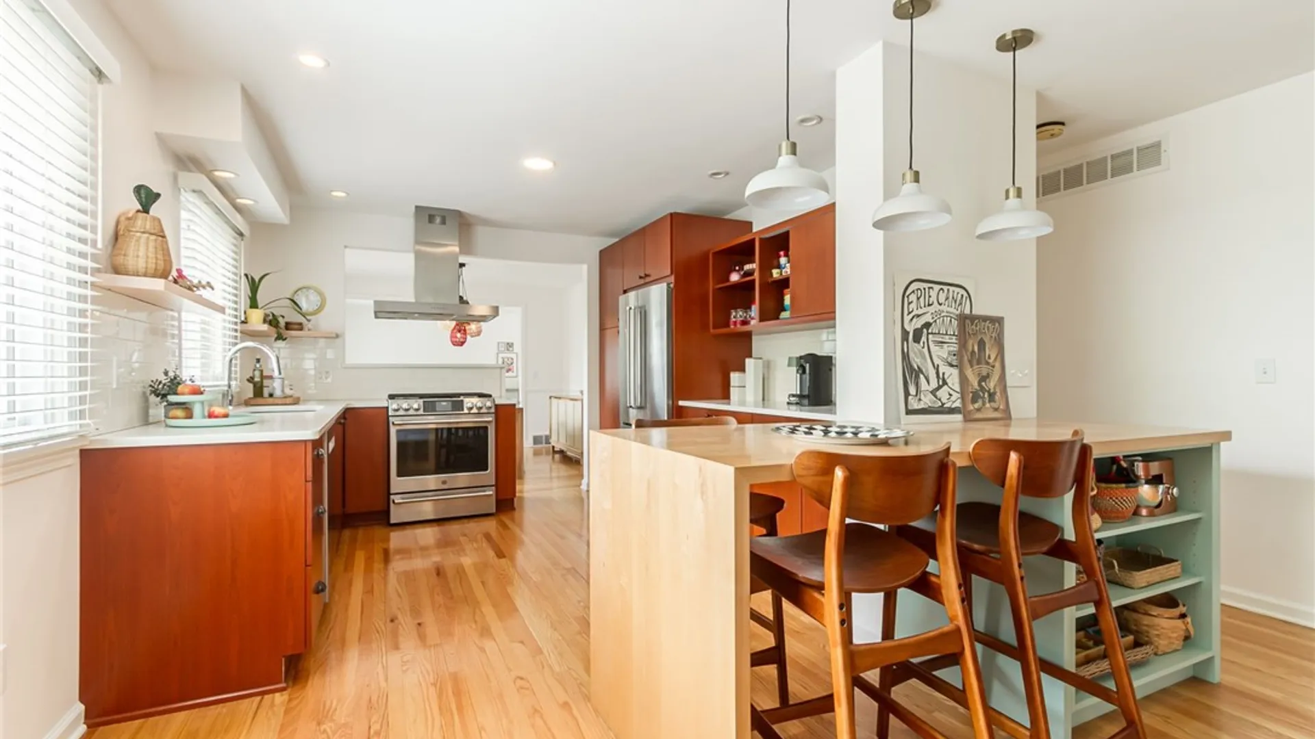 Property at 7 Falconbridge Drive, Pittsford, NY 14534 16