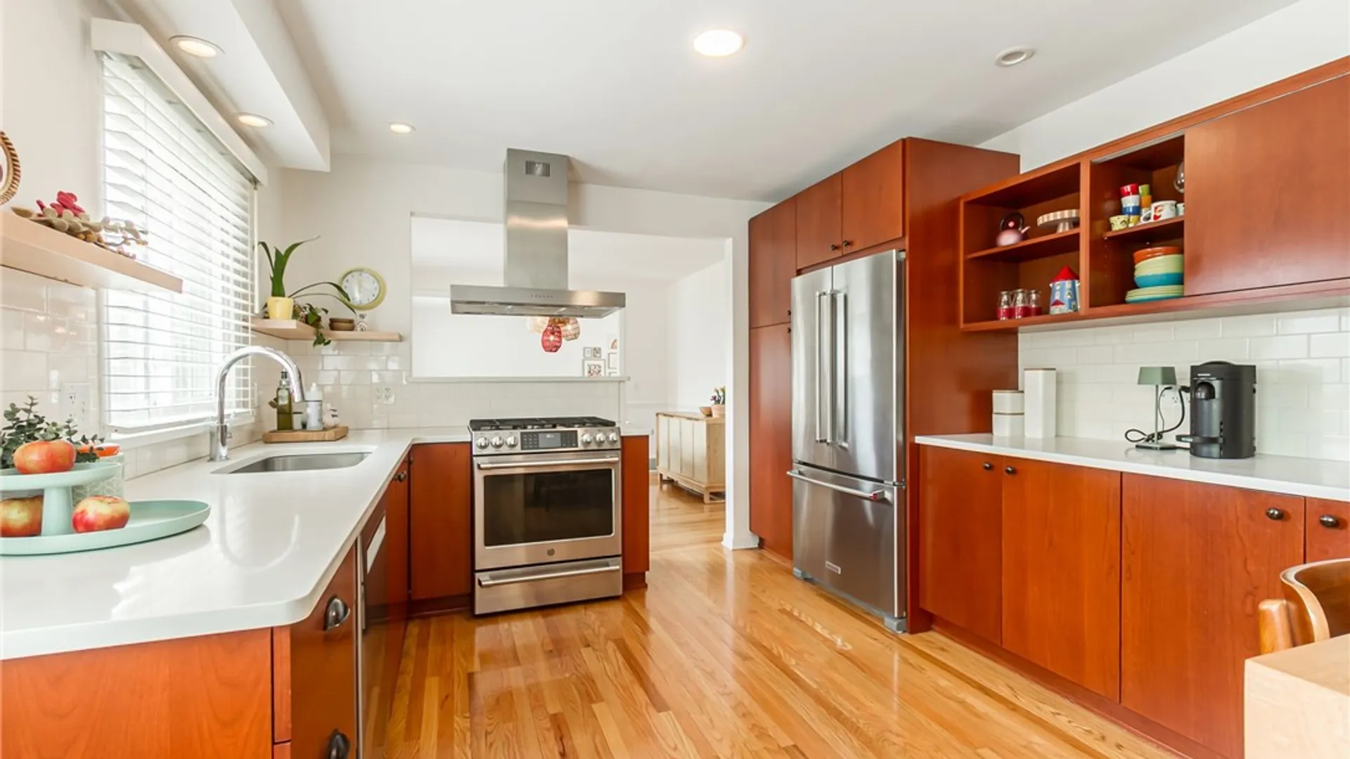 Property at 7 Falconbridge Drive, Pittsford, NY 14534 18