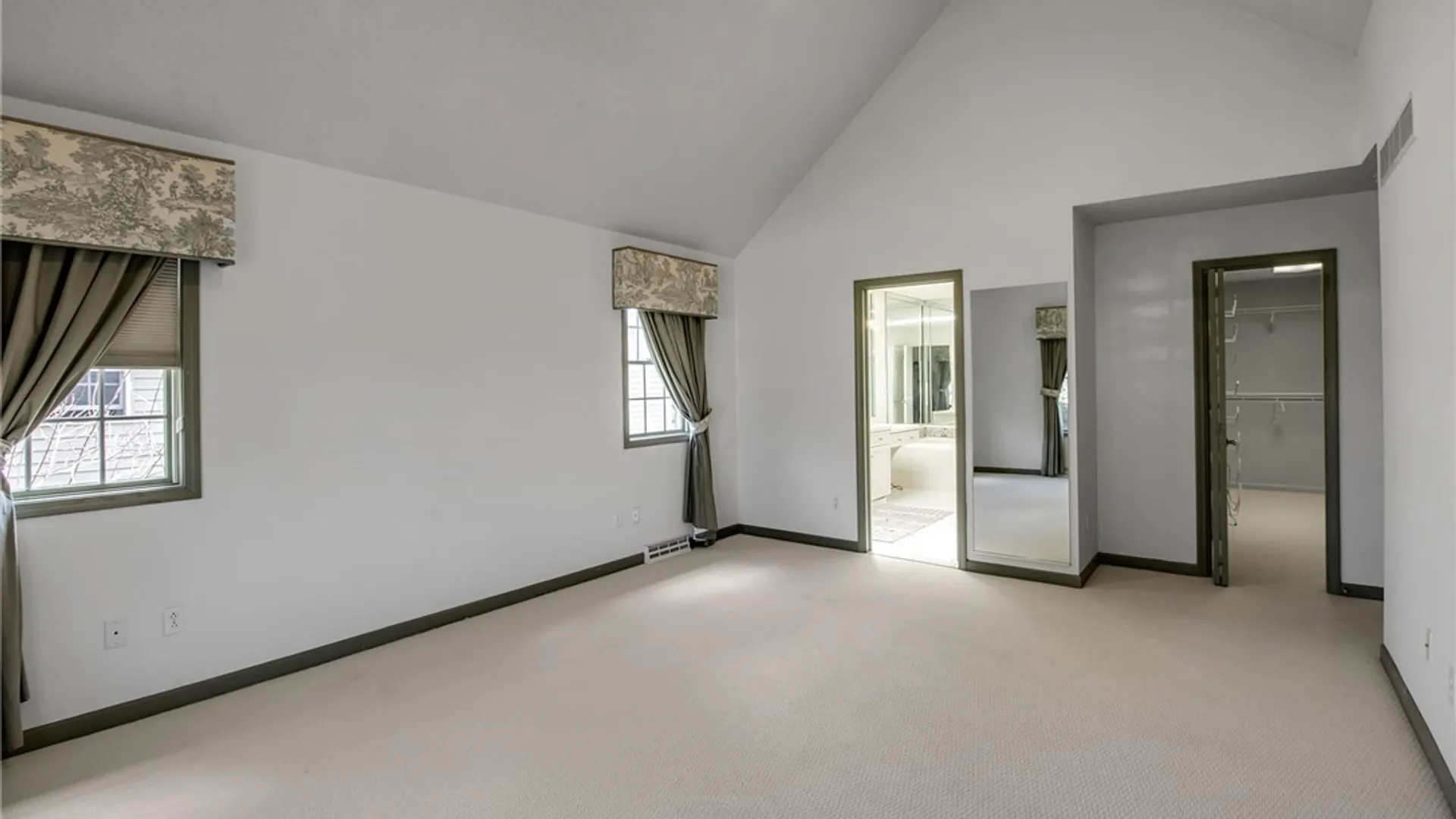 Property at 11 Brambly Court, Amherst, NY 14221 20