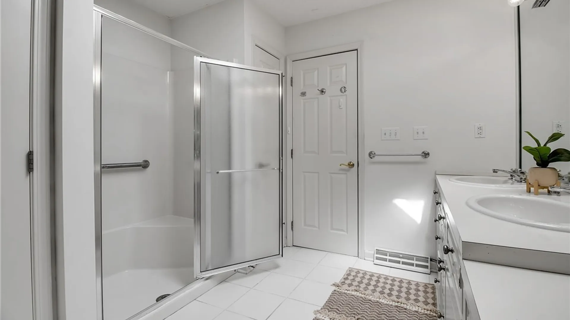 Property at 11 Brambly Court, Amherst, NY 14221 24