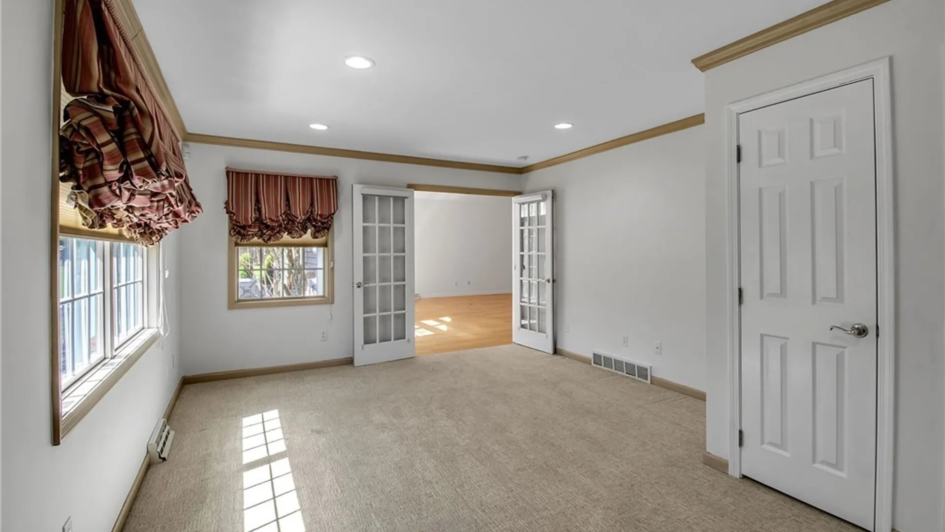 Property at 11 Brambly Court, Amherst, NY 14221 26