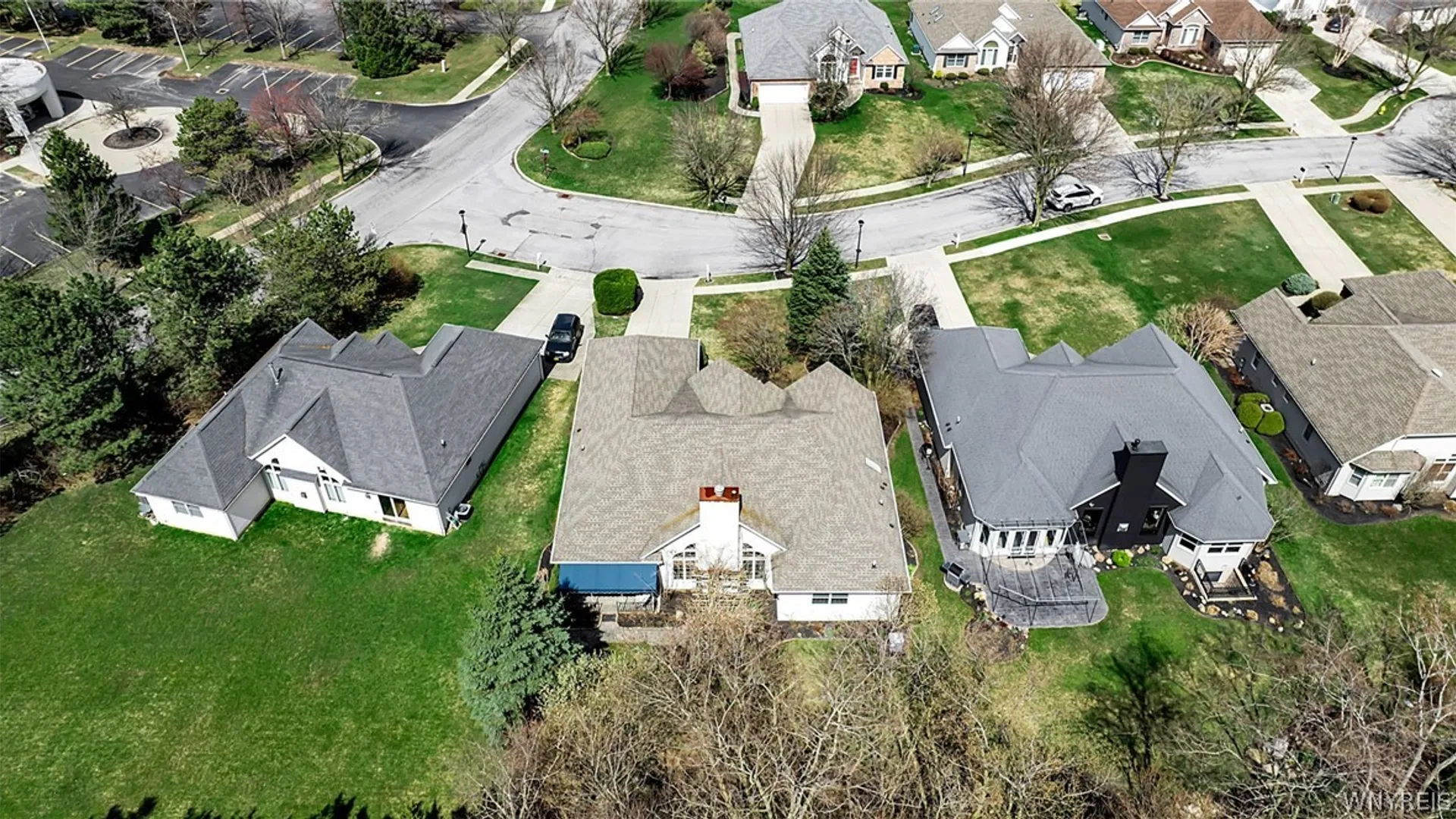 Property at 11 Brambly Court, Amherst, NY 14221 3