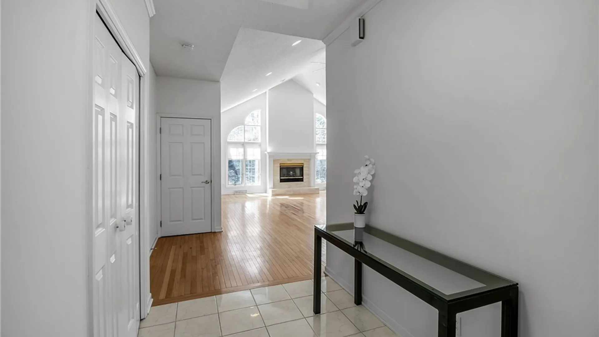Property at 11 Brambly Court, Amherst, NY 14221 5