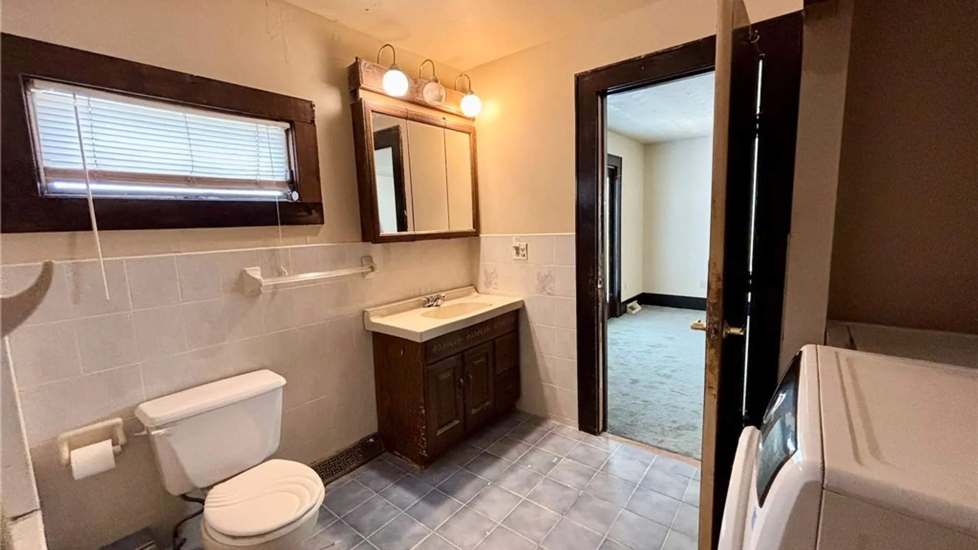 Property at 344 Wendell Terrace, Syracuse, NY 13203 14