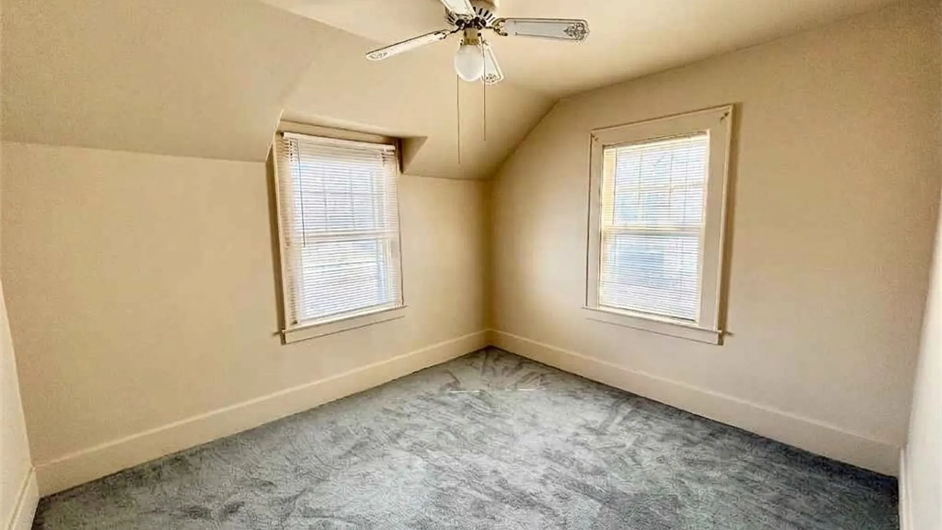 Property at 344 Wendell Terrace, Syracuse, NY 13203 17