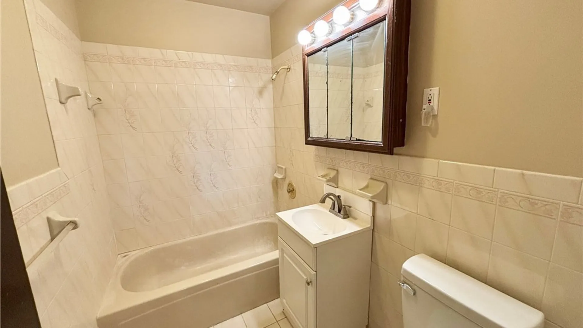 Property at 344 Wendell Terrace, Syracuse, NY 13203 22