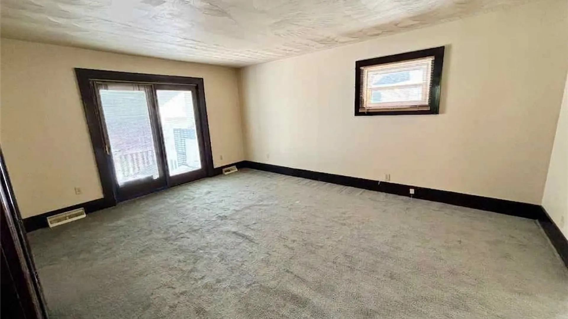 Property at 344 Wendell Terrace, Syracuse, NY 13203 7