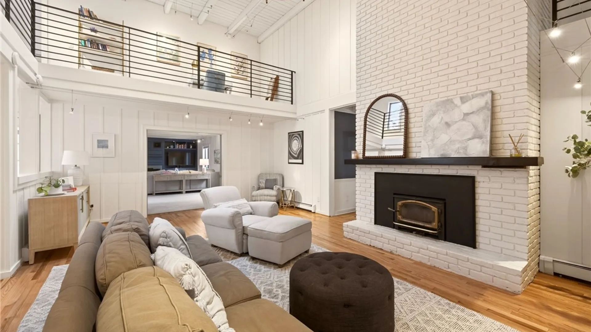 Property at 3 Stonegate Lane, Pittsford, NY 14534 17