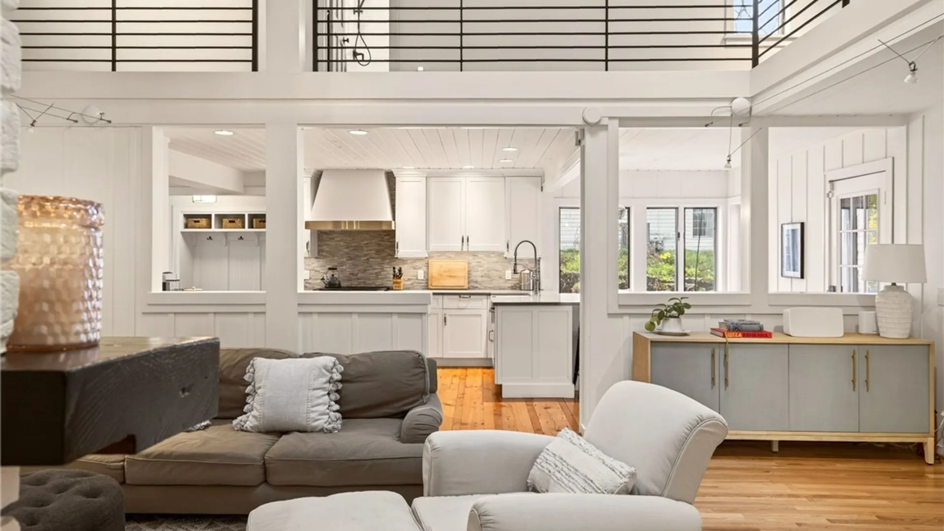 Property at 3 Stonegate Lane, Pittsford, NY 14534 19