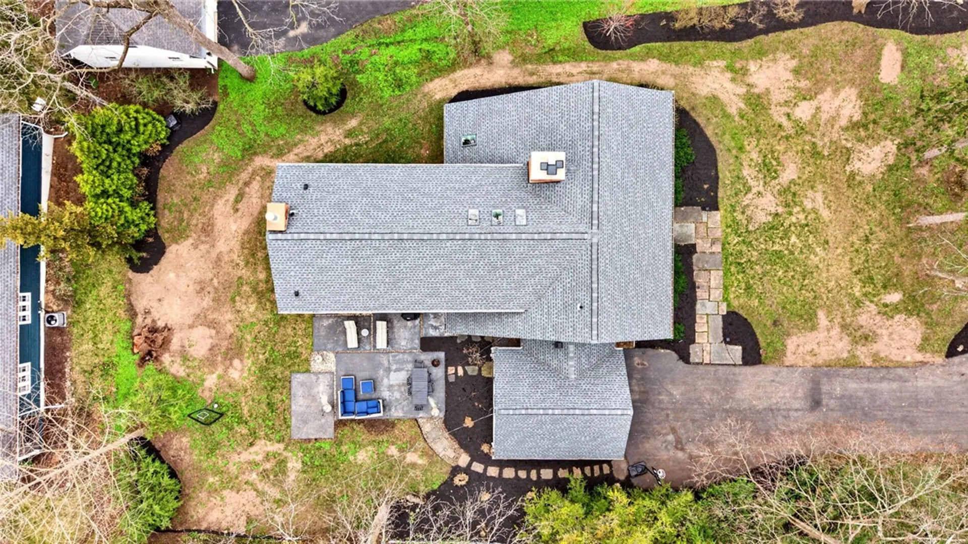 Property at 3 Stonegate Lane, Pittsford, NY 14534 49