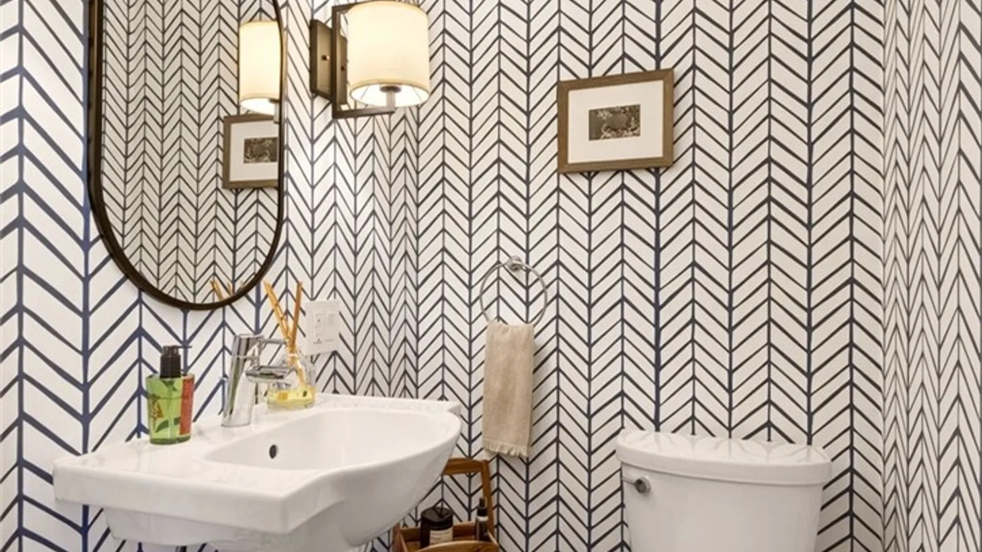 Property at 3 Stonegate Lane, Pittsford, NY 14534 6