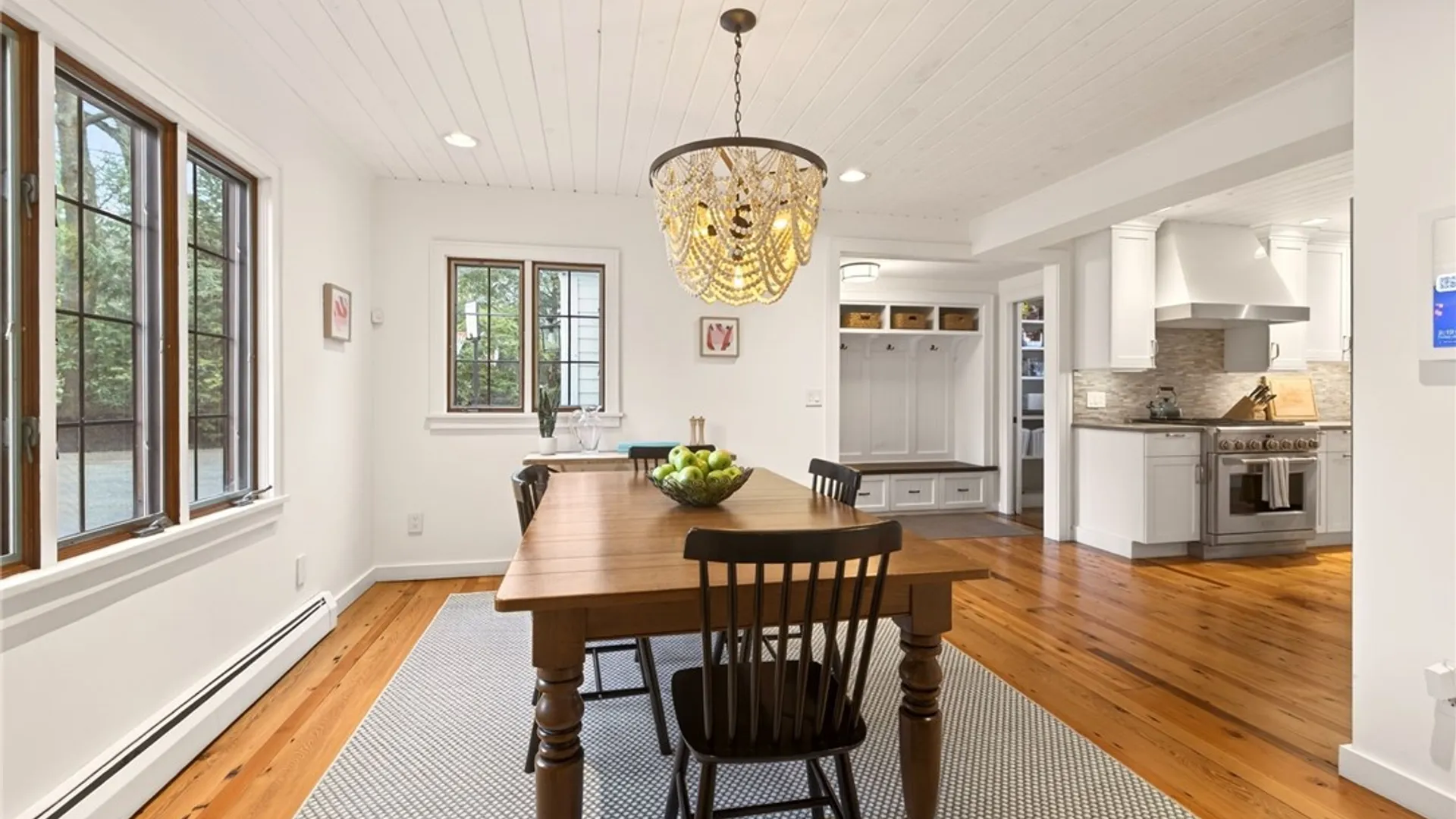 Property at 3 Stonegate Lane, Pittsford, NY 14534 7