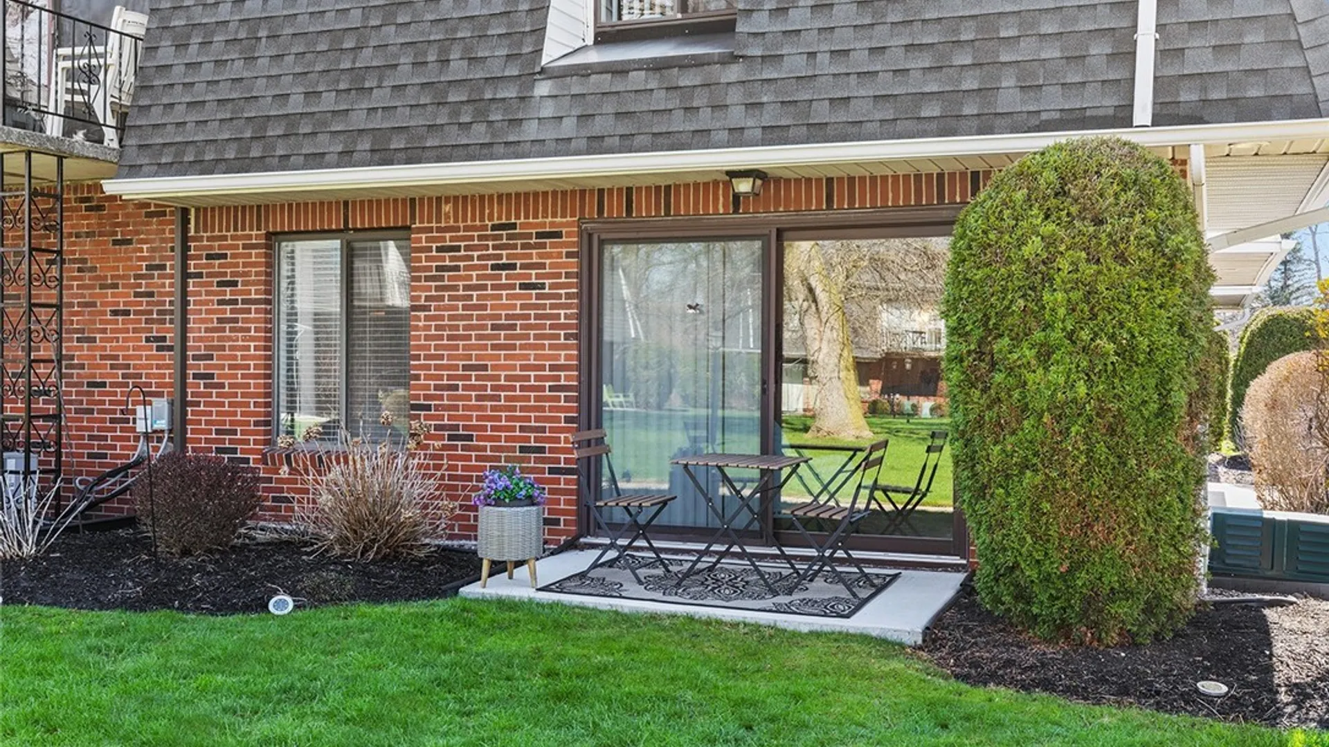 Property at 73A Foxberry Drive, Amherst, NY 14068 2