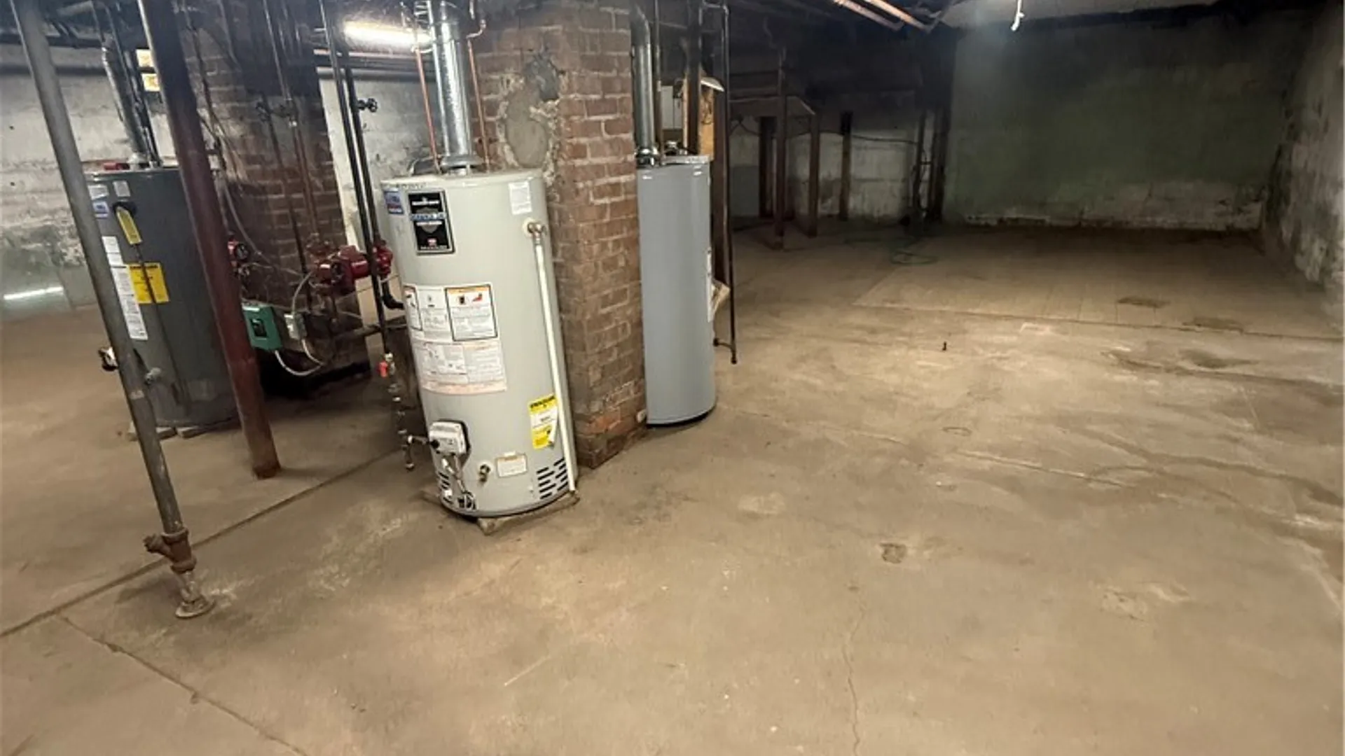 Property at 1873 Main Street, Rochester, NY 14609 25