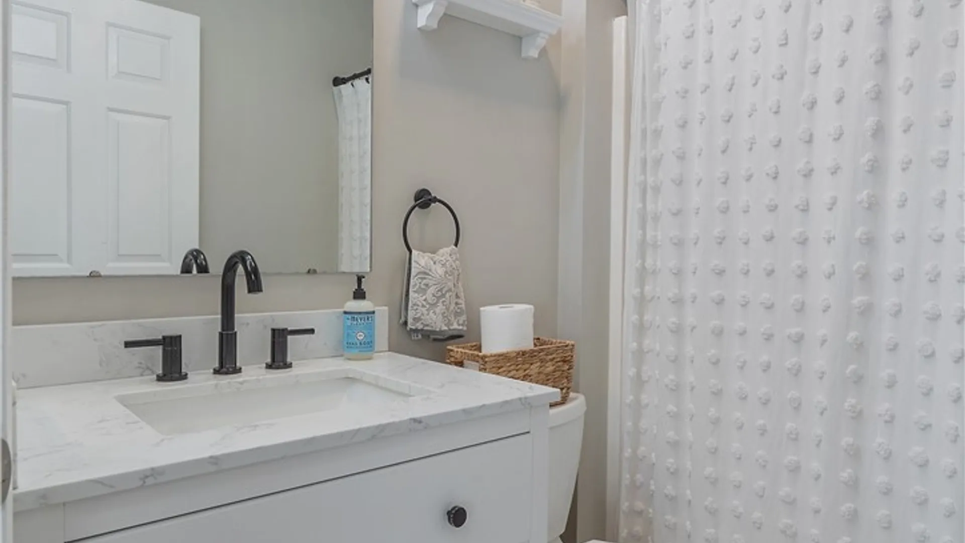 Property at 5015 Dongara Lane, Clay, NY 13041 18