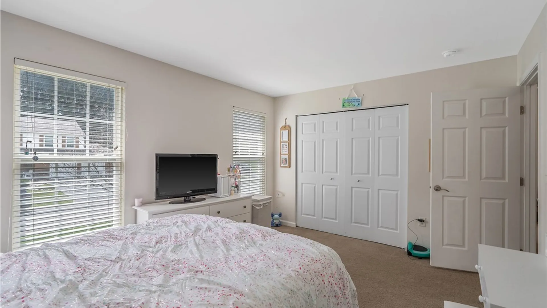 Property at 5015 Dongara Lane, Clay, NY 13041 24