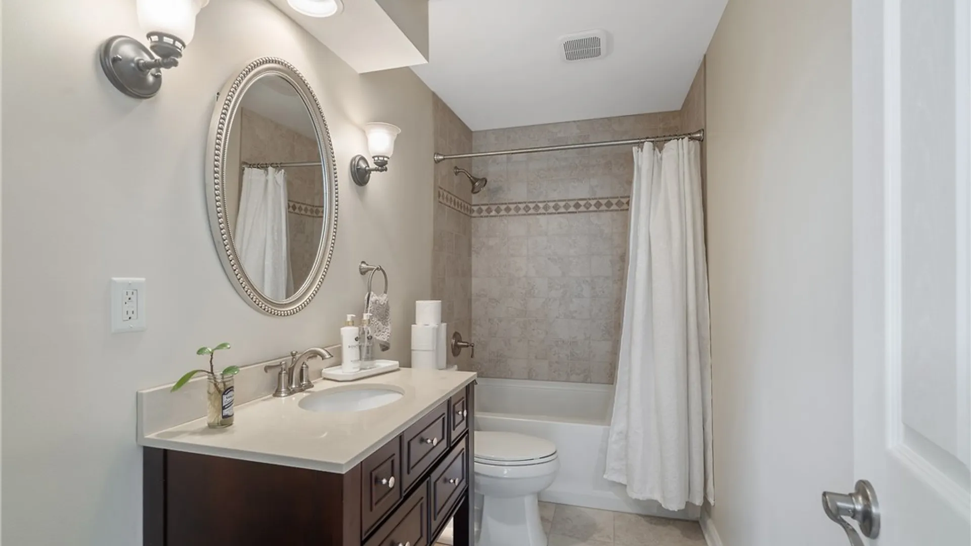 Property at 5015 Dongara Lane, Clay, NY 13041 31