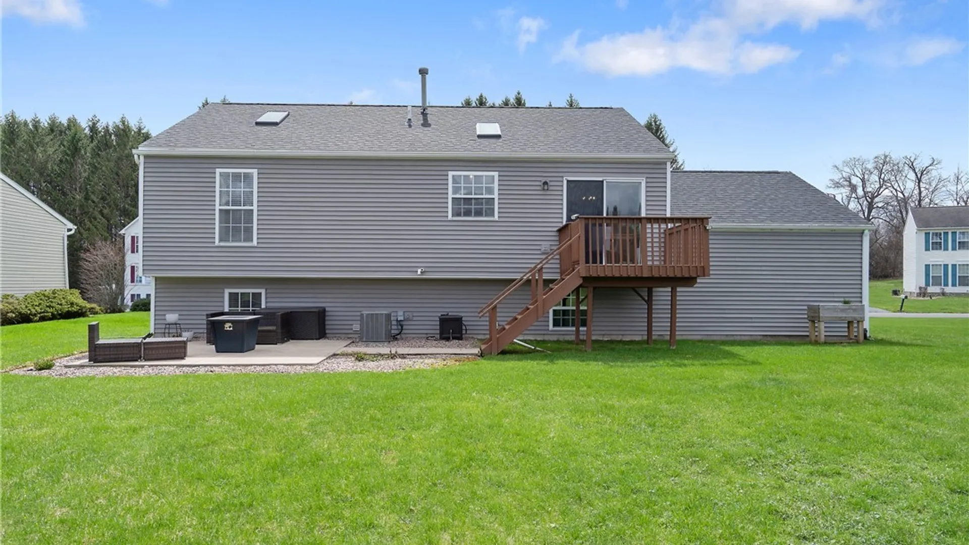 Property at 5015 Dongara Lane, Clay, NY 13041 33