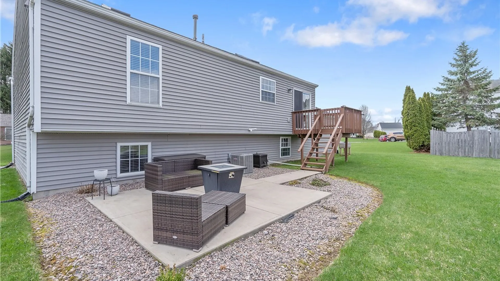 Property at 5015 Dongara Lane, Clay, NY 13041 34