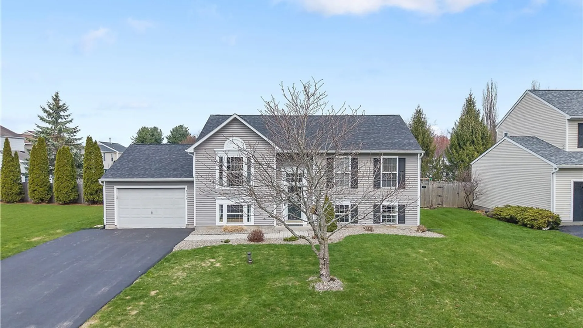 Property at 5015 Dongara Lane, Clay, NY 13041 36