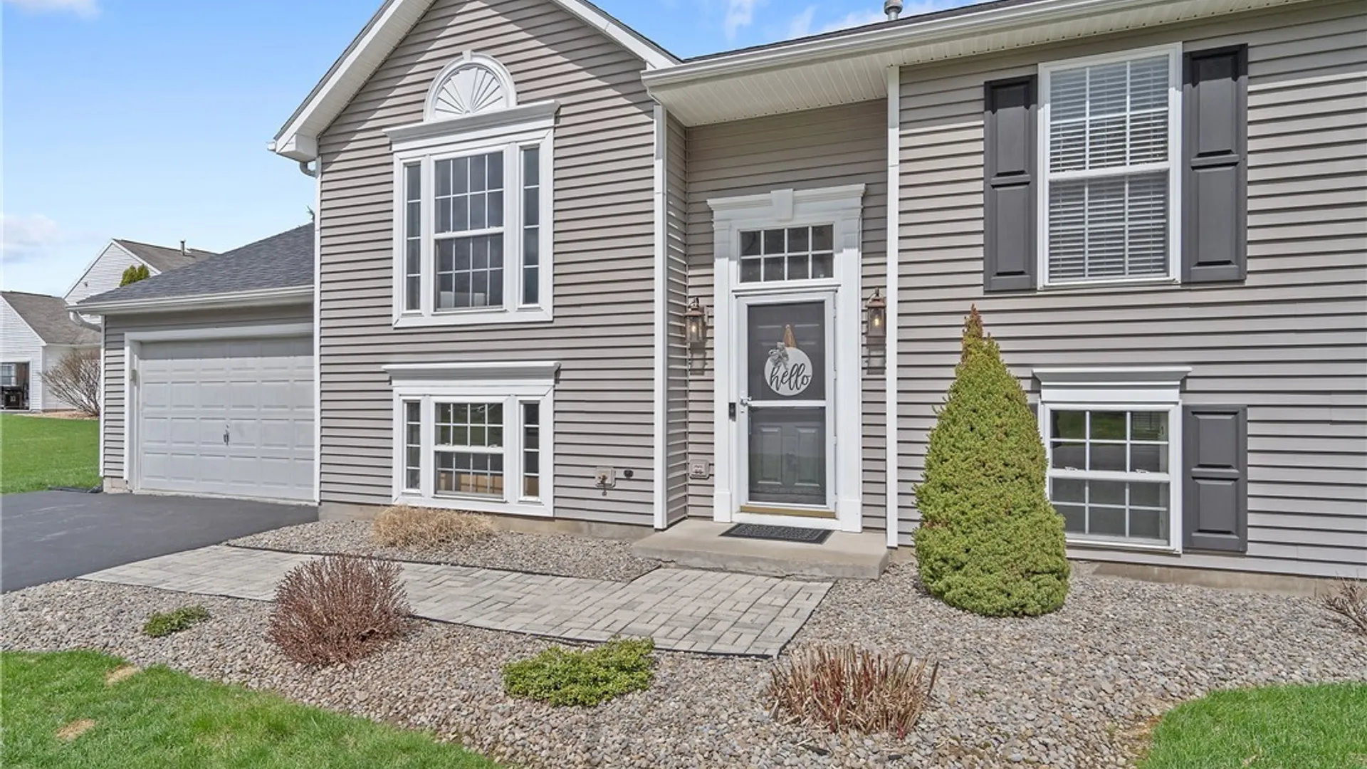 Property at 5015 Dongara Lane, Clay, NY 13041 4