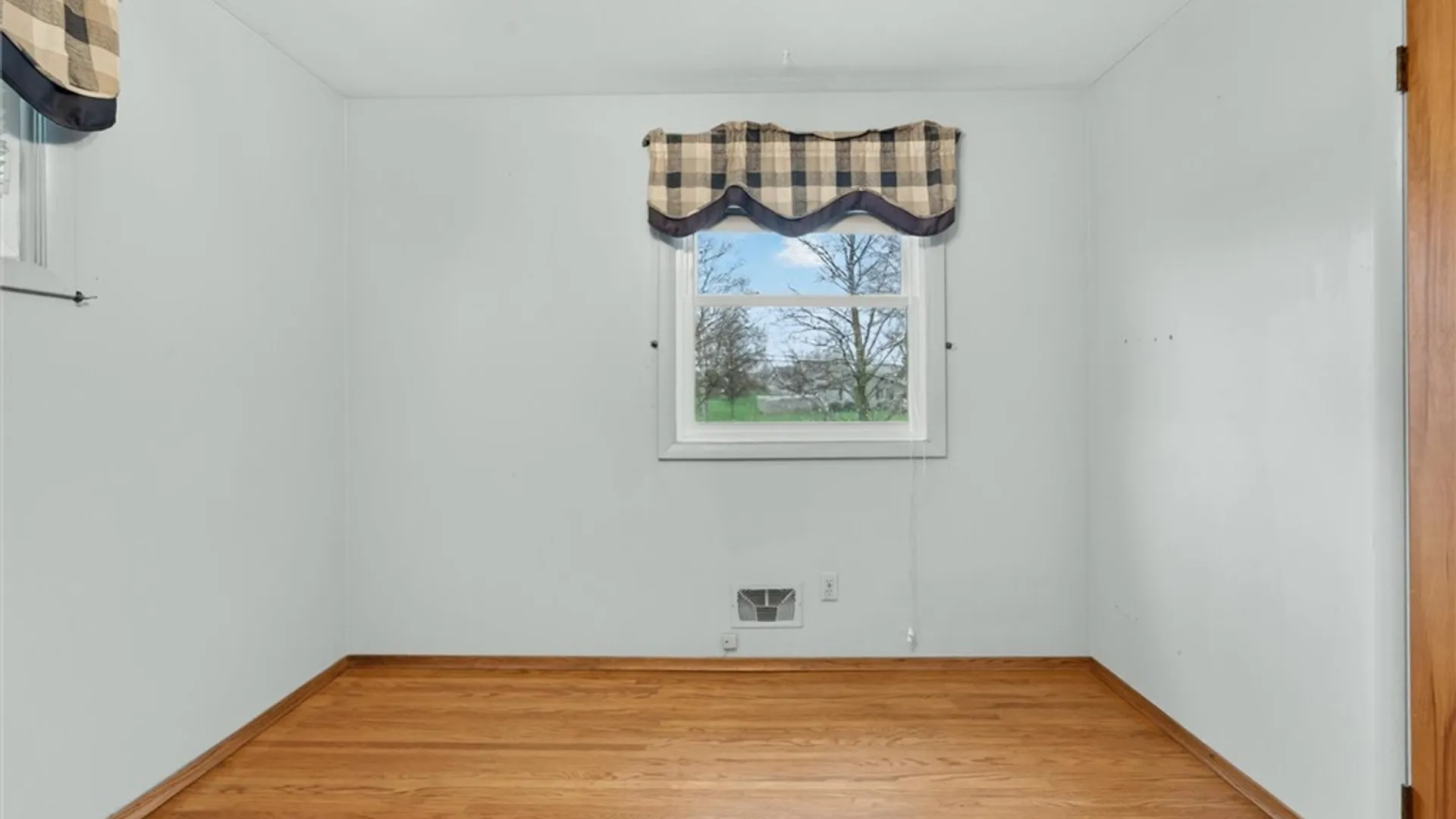 Property at 298 Dunbar Road, Parma, NY 14468 20