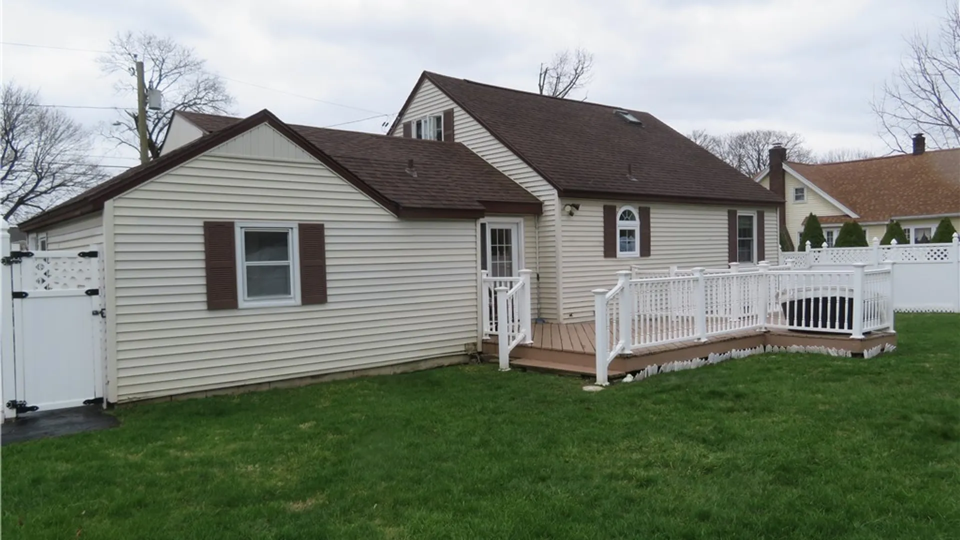 Property at 1664 Grandview Avenue, Utica, NY 13502 3