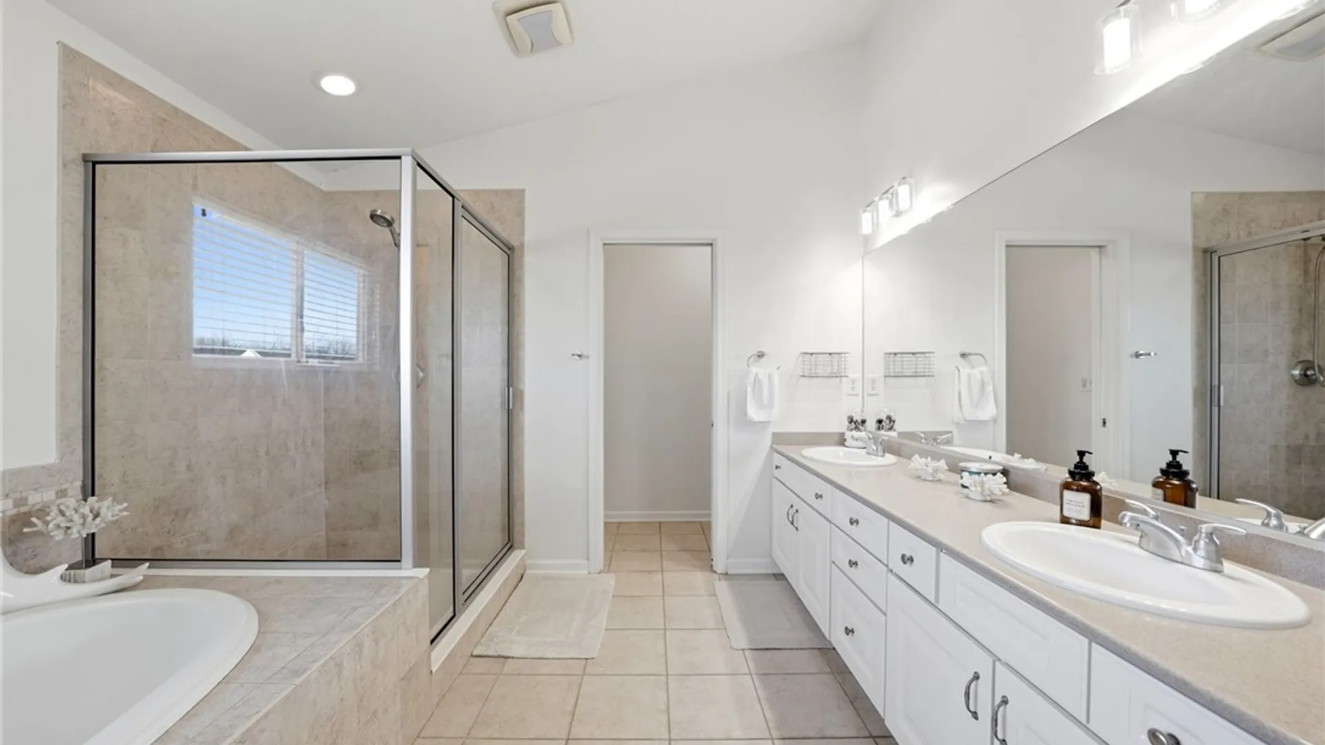 Property at 36 Haverton Lane, Amherst, NY 14228 29