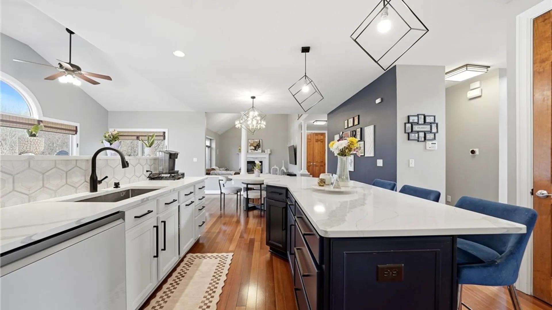 Property at 36 Haverton Lane, Amherst, NY 14228 7