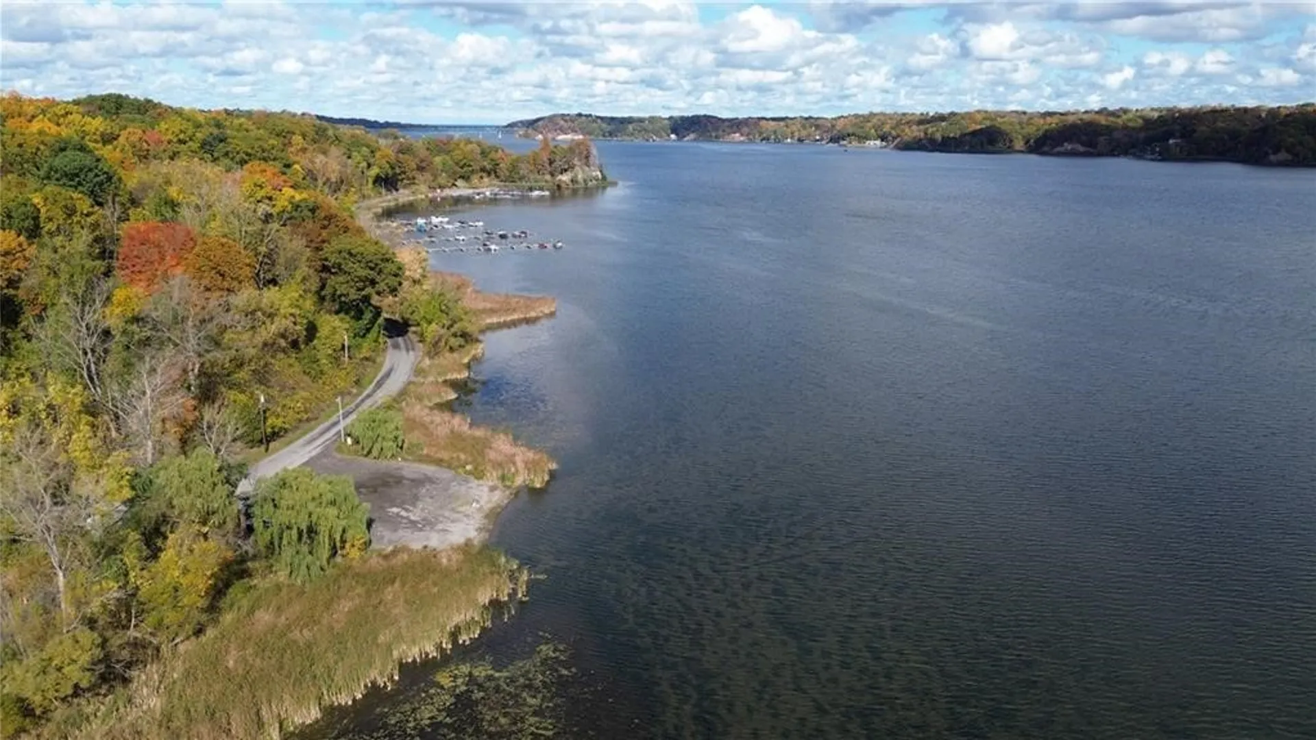 Property at 266 Bay Front Ln S, Irondequoit, NY 14609 10