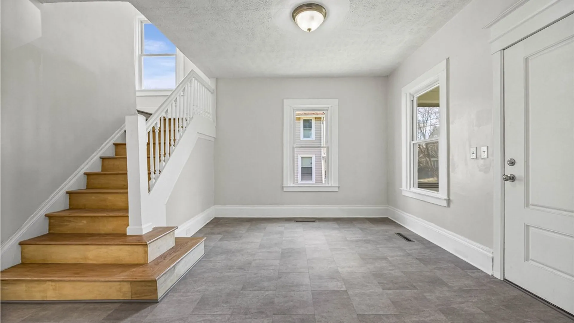 Property at 152 Michigan Street, Rochester, NY 14606 4