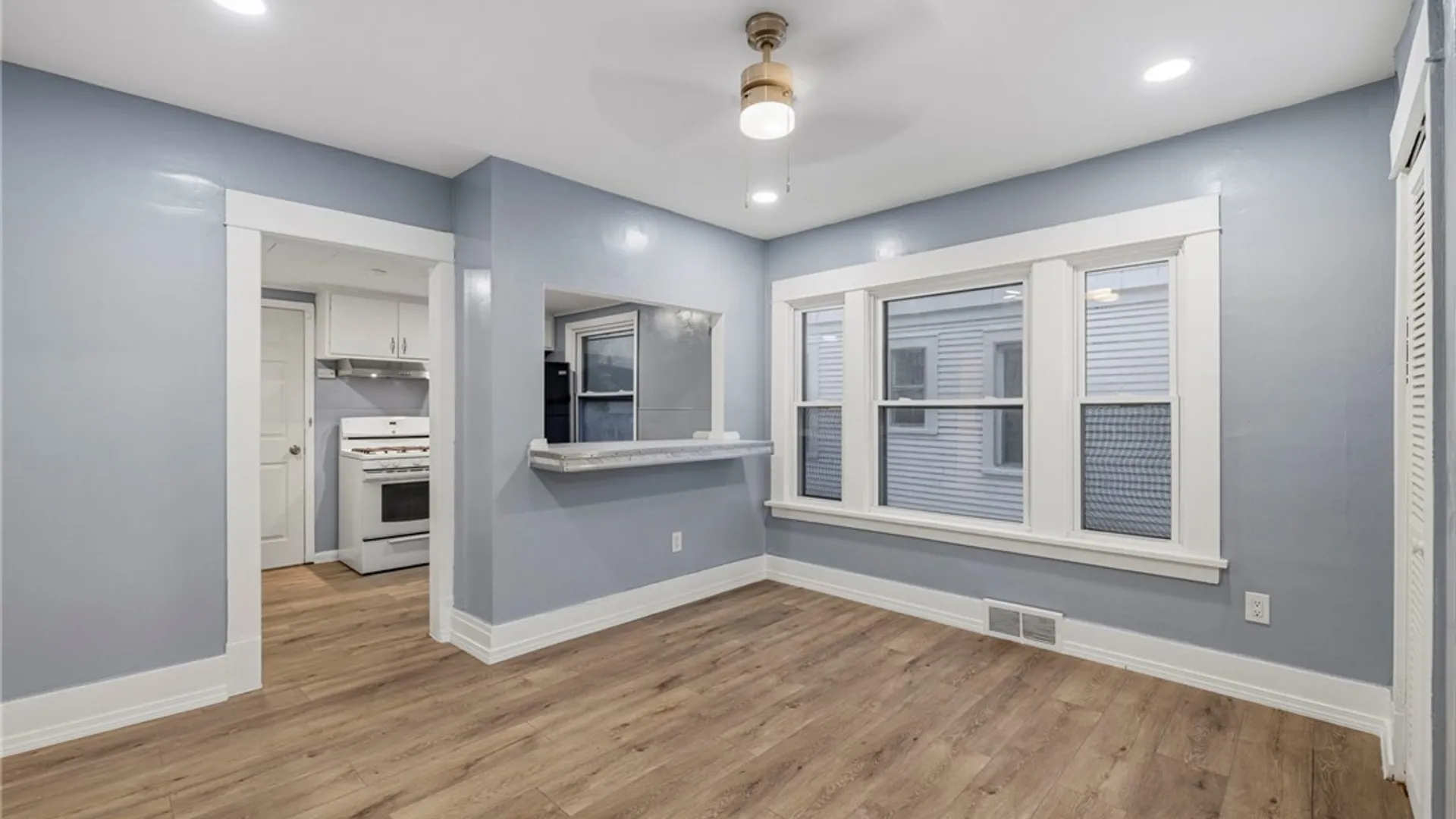 Property at 31 Thatcher Avenue, Buffalo, NY 14215 12