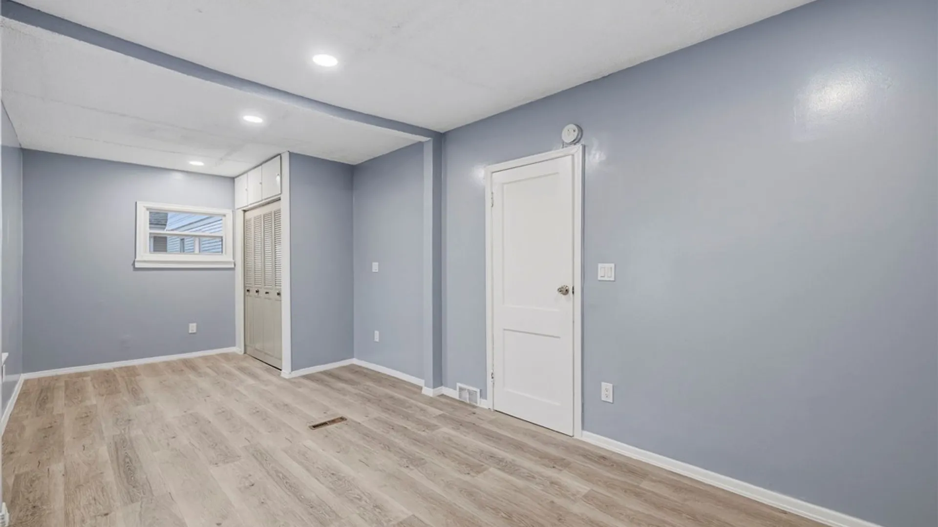 Property at 31 Thatcher Avenue, Buffalo, NY 14215 14