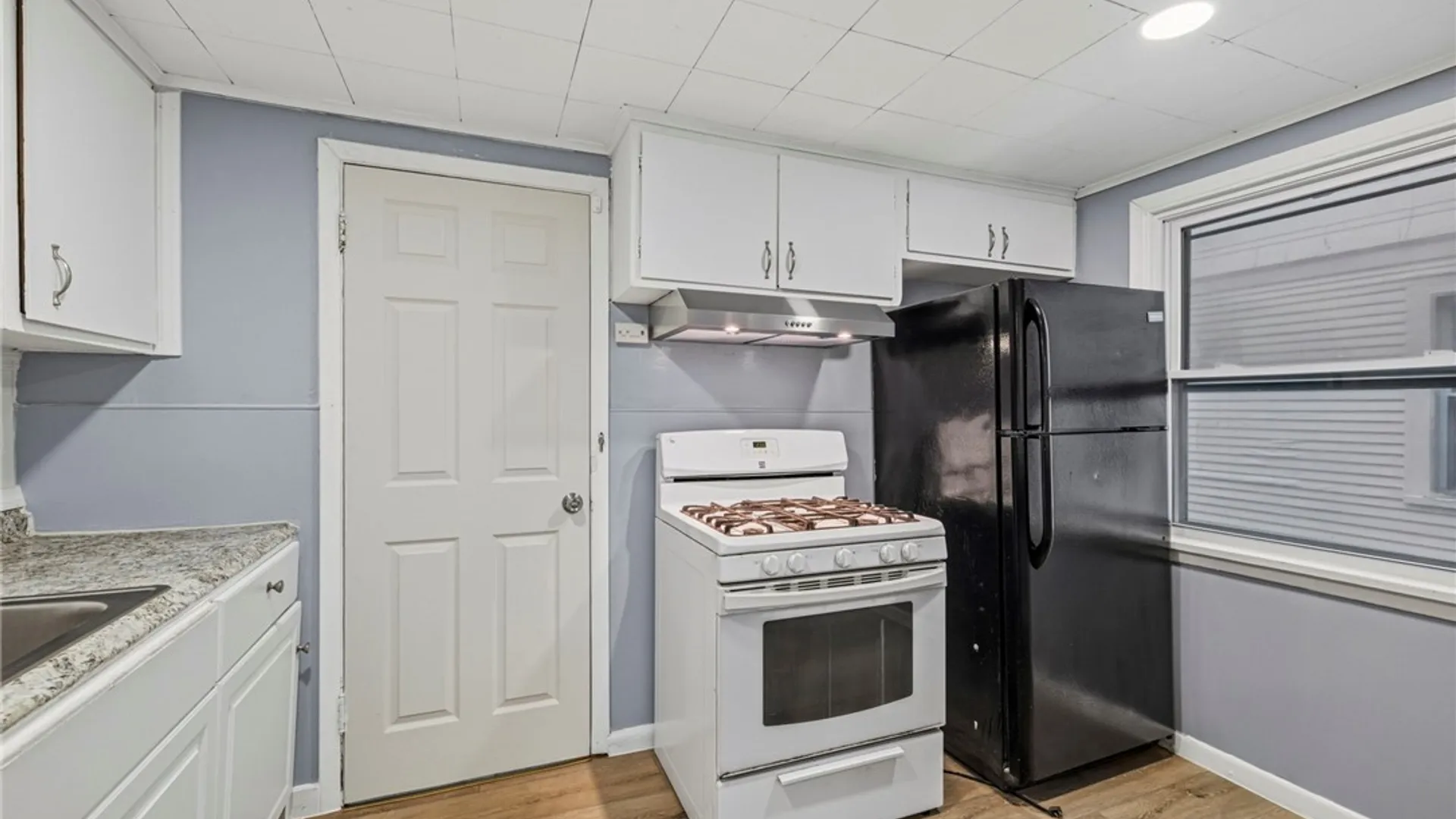 Property at 31 Thatcher Avenue, Buffalo, NY 14215 22