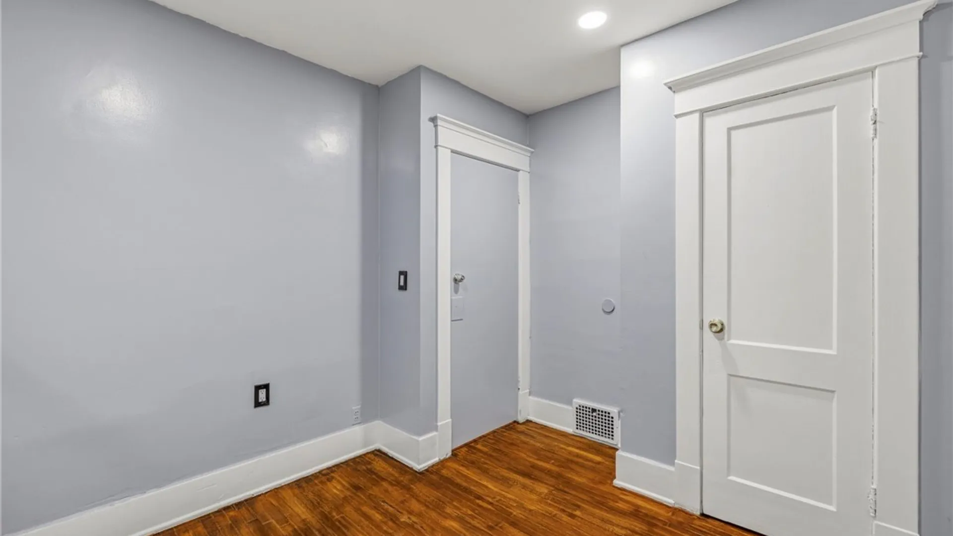 Property at 31 Thatcher Avenue, Buffalo, NY 14215 33