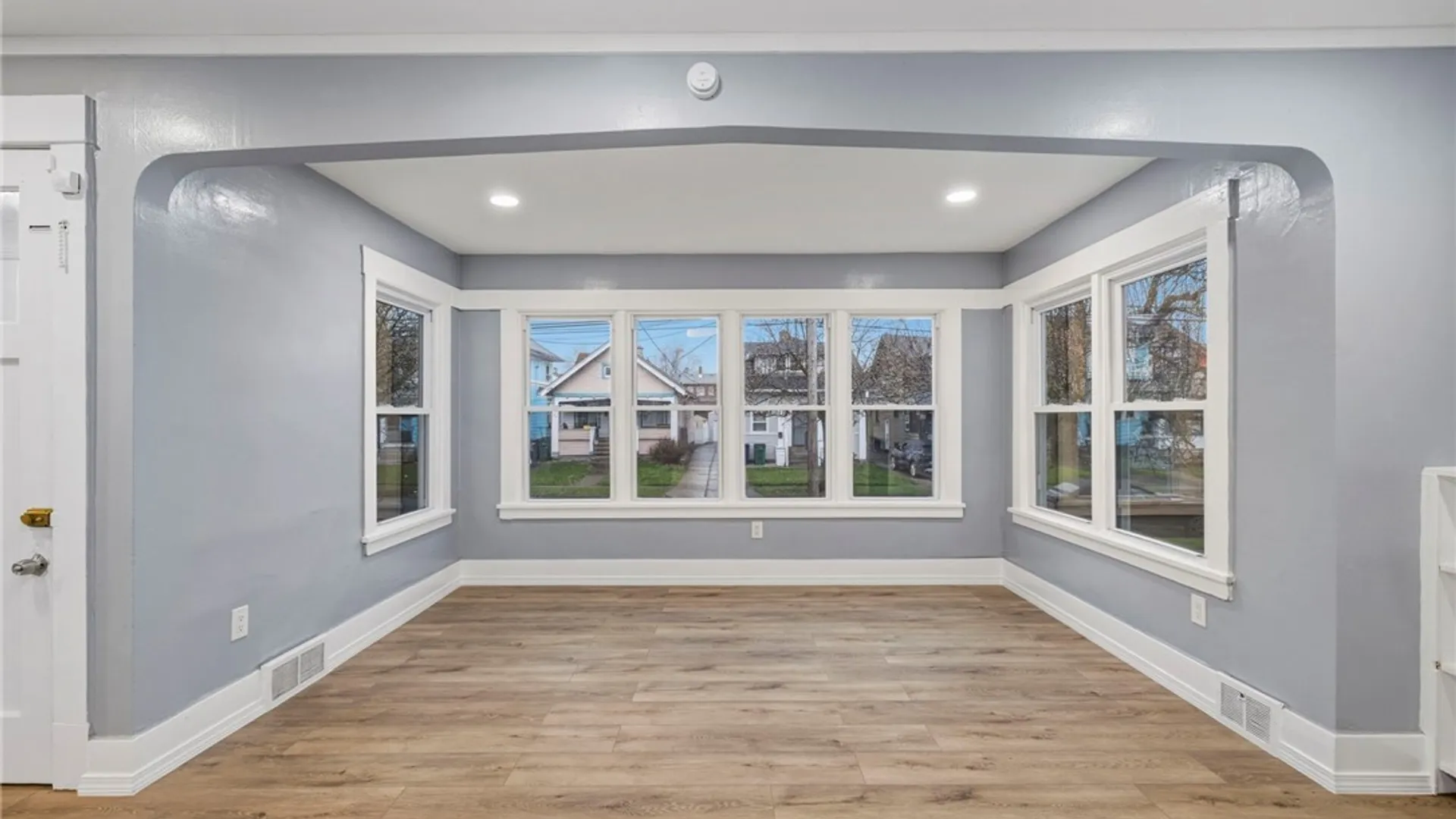 Property at 31 Thatcher Avenue, Buffalo, NY 14215 6