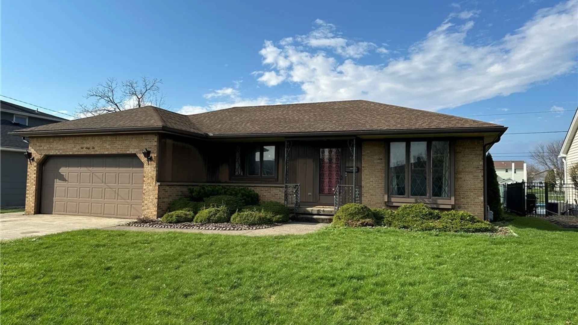 Property at 262 Wayside Drive, Lancaster, NY 14043 3