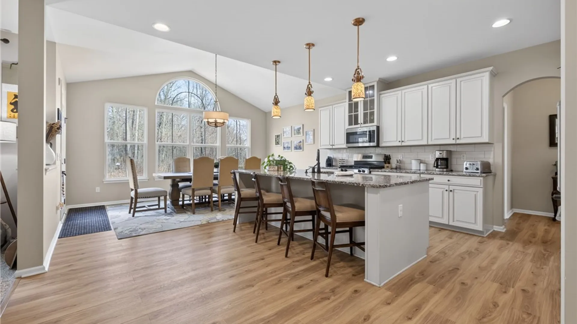 Property at 1071 Azzano Circle, Victor, NY 14564 10