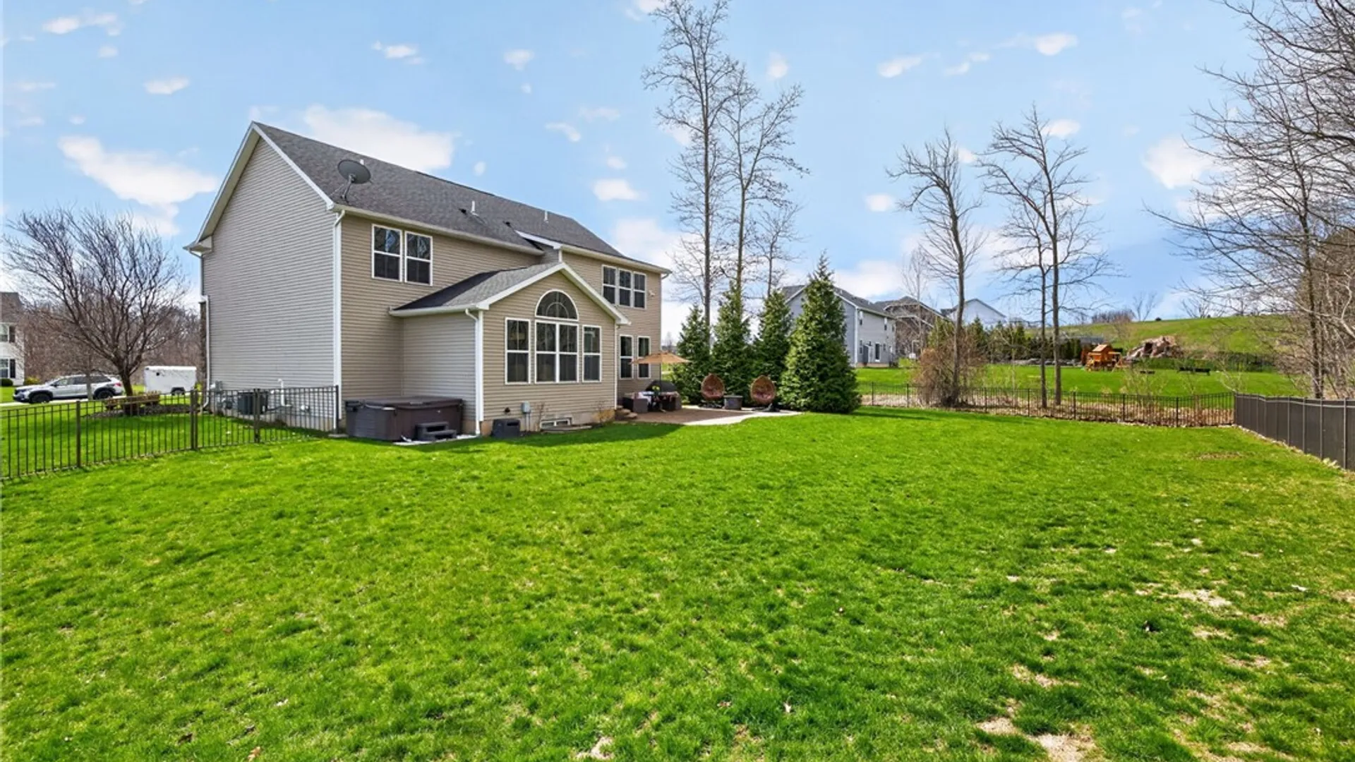 Property at 1071 Azzano Circle, Victor, NY 14564 37