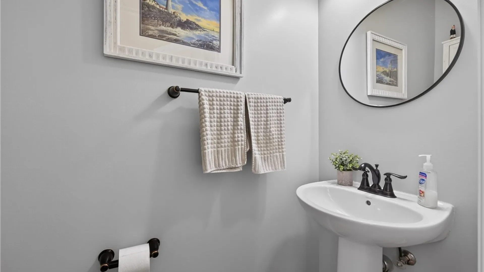 Property at 1071 Azzano Circle, Victor, NY 14564 5