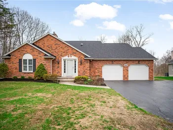 Property at 4660 Oakwood Lane, Clarence, NY 14031