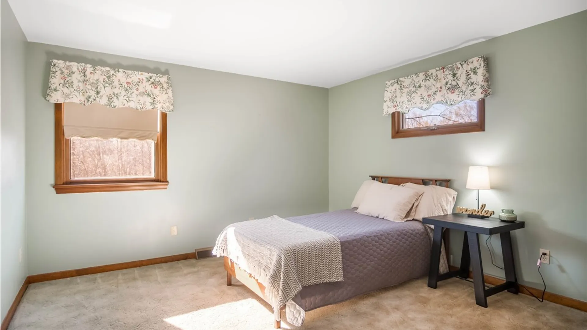 Property at 4660 Oakwood Lane, Clarence, NY 14031 27