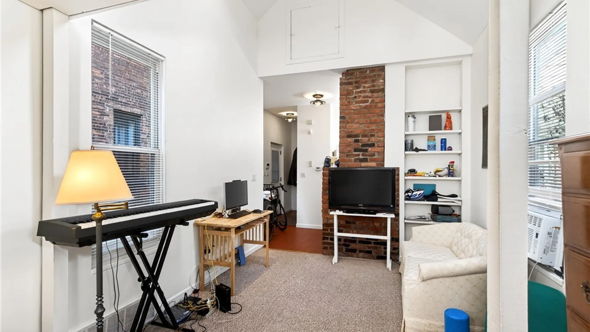 Property at 27 Mariner Street, Buffalo, NY 14201 24