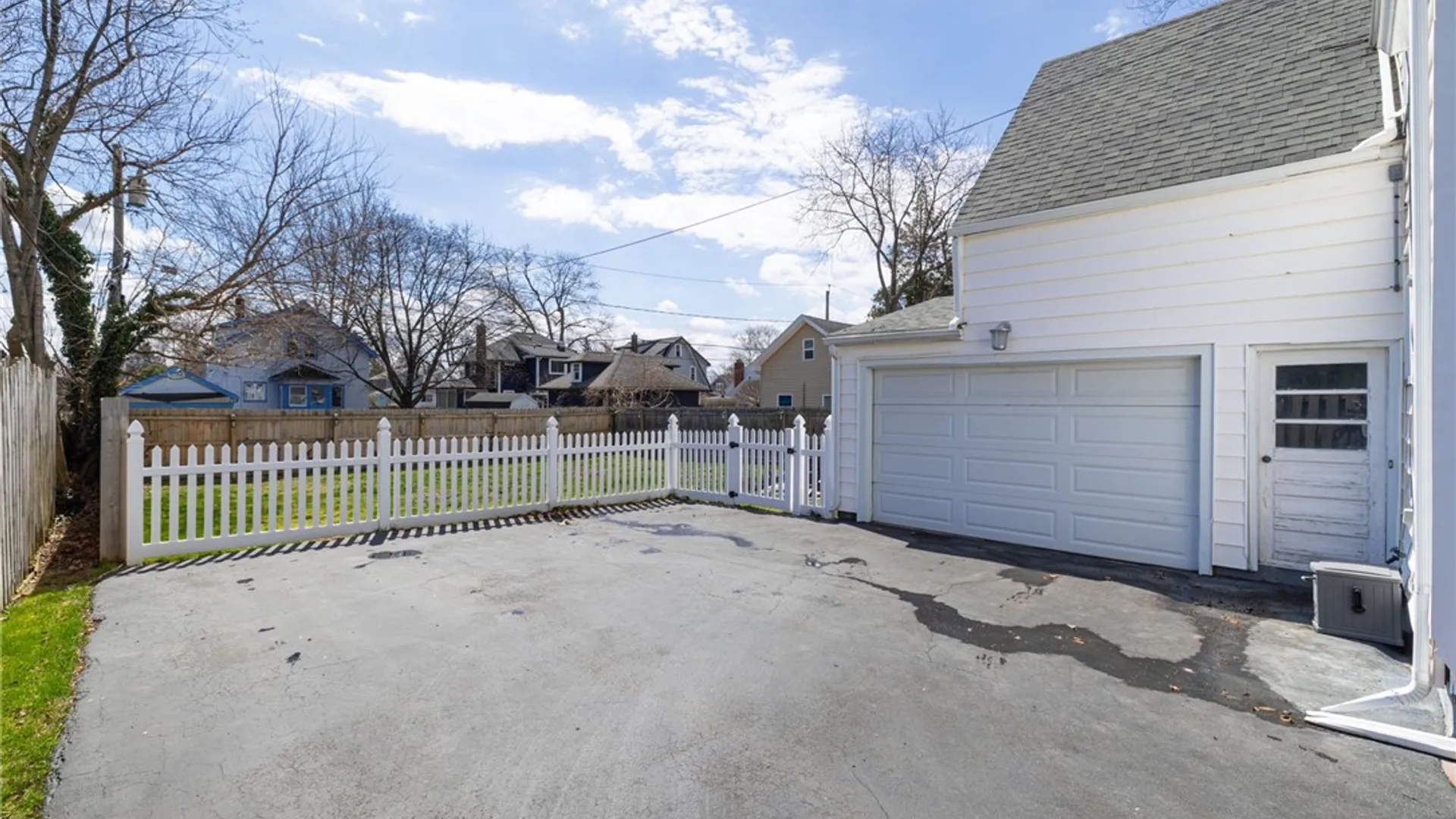 Property at 109 Chimayo Road, Irondequoit, NY 14617 28