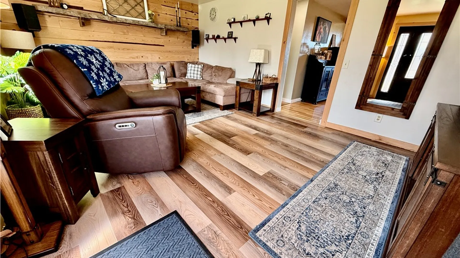 Property at 582 Brooks Road, Henrietta, NY 14586 6