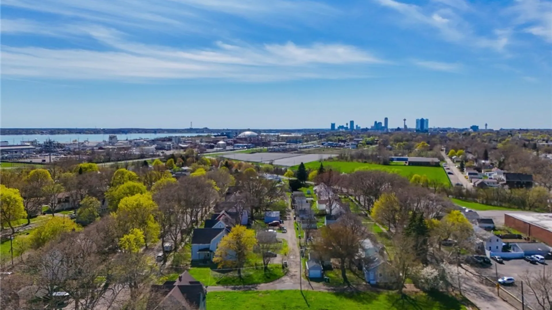 Property at 39 Hyde Park Boulevard, Niagara Falls, NY 14303 6